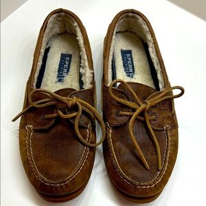 Sperry Brown / Tan Leather Boat Shoes with wool sheepskin lining, size 9.5